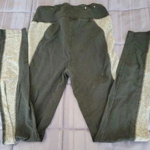 5/$10 SO Yoga Black & Grey Small Leggings